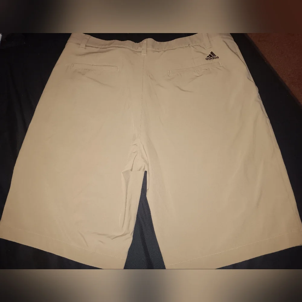 Men's size 36, Adidas beige light weight shorts - Picture 2 of 3